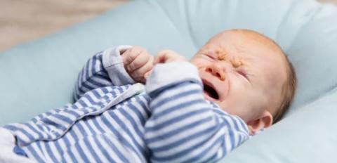 أخطر علامات الجفاف عند الرضع