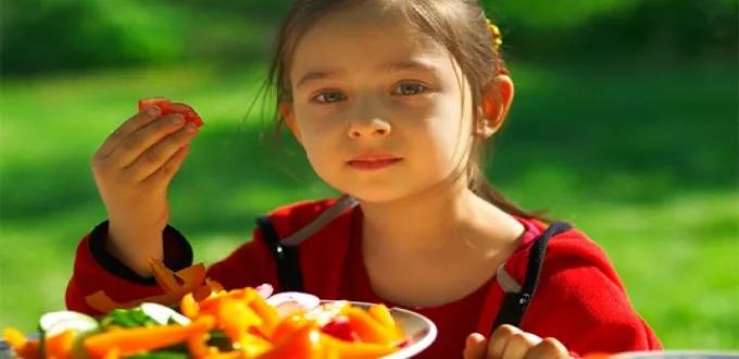 كيف يمكننا تشجيع الأطفال على تناول الخضروات؟