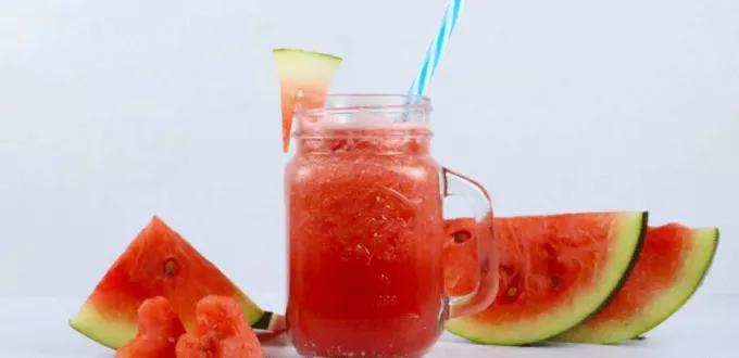 فوائد عصير البطيخ للصحة والجمال