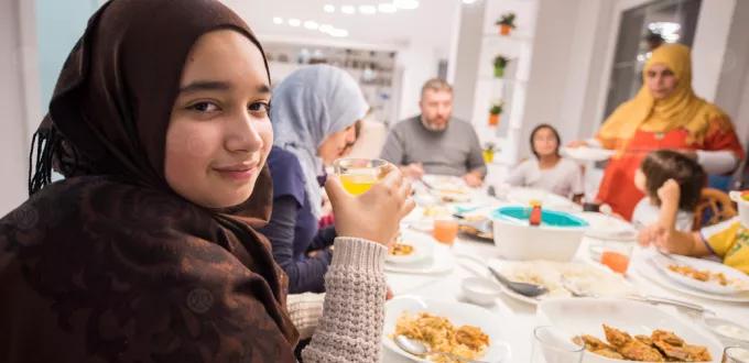 صيام المراهقين في رمضان
