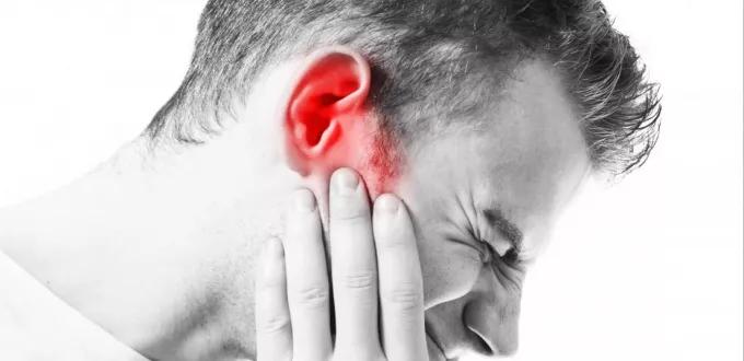 ما هي أسباب ألم الأذن؟